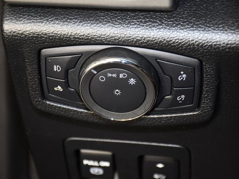 Used 2019 Ford F150 Lariat w/ Equipment Group 502A Luxury AWD/4WD image 43