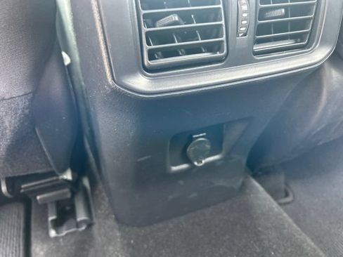 Used 2025 Toyota RAV4 LE AWD/4WD image 12