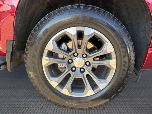 Certified 2024 Chevrolet Silverado 1500 High Country w/ Technology Package AWD/4WD image 10