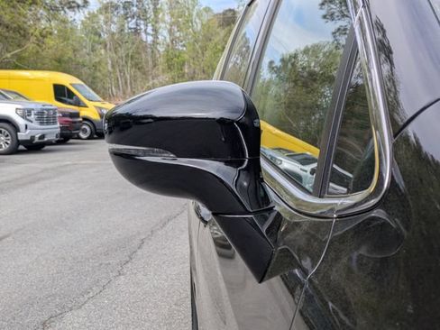 New 2026 Chrysler Voyager LX FWD image 13