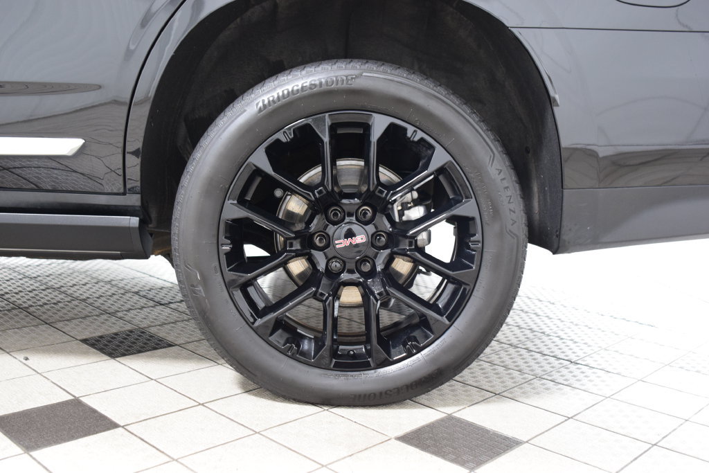 Used 2024 GMC Yukon Denali AWD/4WD image 29