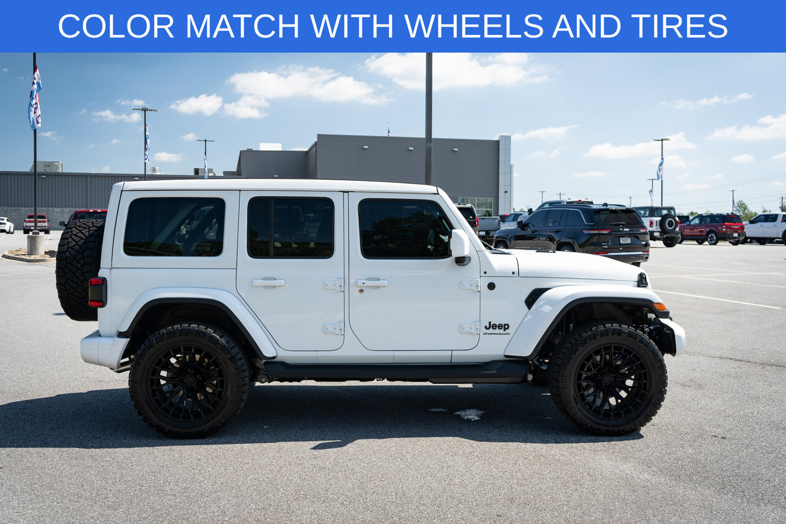 New 2026 Jeep Wrangler Unlimited Sahara AWD/4WD image 11