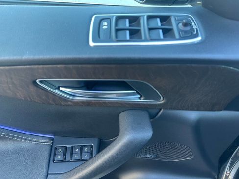 Used 2017 Jaguar F-PACE S image 22