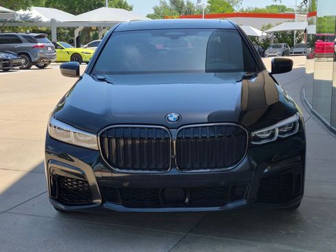 Used 2022 BMW 750i xDrive w/ Executive Package AWD/4WD image 6