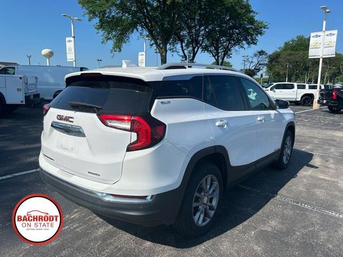 Used 2022 GMC Terrain SLT AWD/4WD image 5
