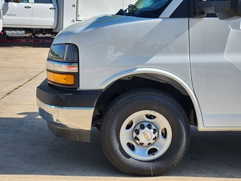 New 2025 Chevrolet Express 3500 w/ Power Convenience Package RWD image 13