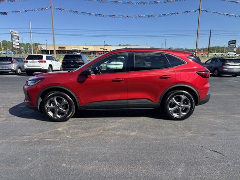 Used 2025 Ford Escape ST-Line AWD/4WD image 9