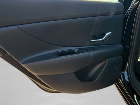 New 2026 Hyundai Elantra SE image 24