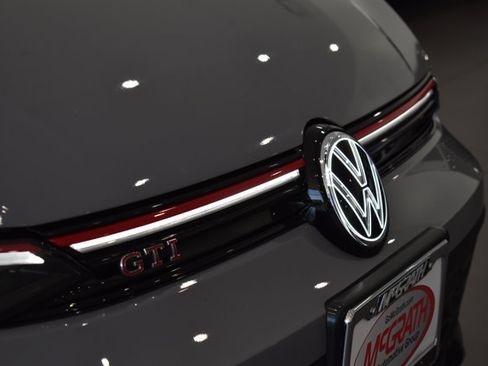 Used 2025 Volkswagen GTI SE FWD image 3