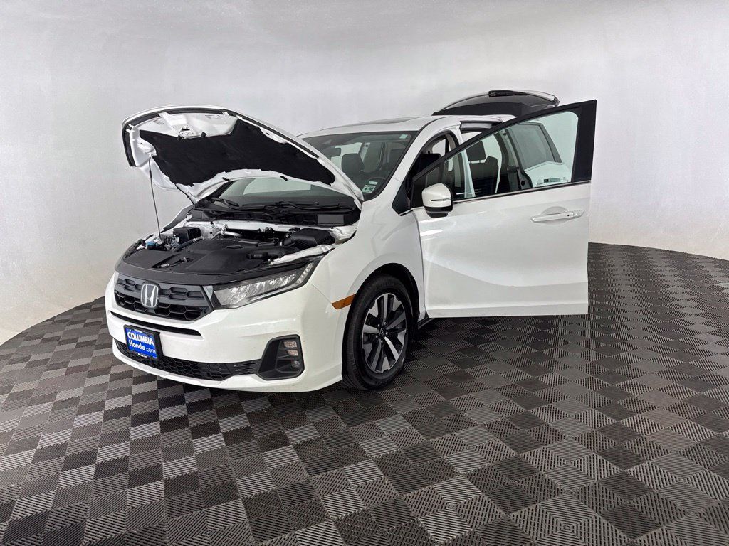 Used 2025 Honda Odyssey EX-L image 11