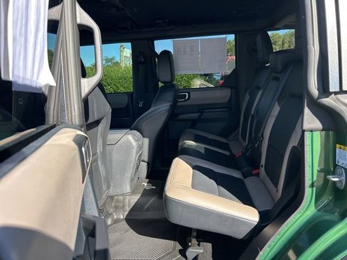 Used 2024 Ford Bronco Wildtrak image 14