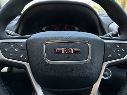 Used 2023 GMC Terrain SLT w/ Elevation Edition image 27