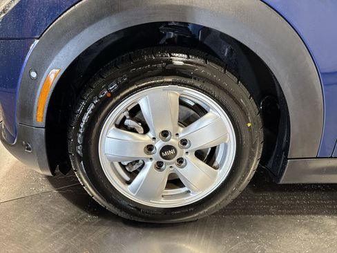 Used 2018 MINI Cooper 2-Door Hardtop image 10