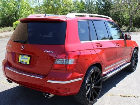 Used 2010 Mercedes-Benz GLK 350 4MATIC image 4