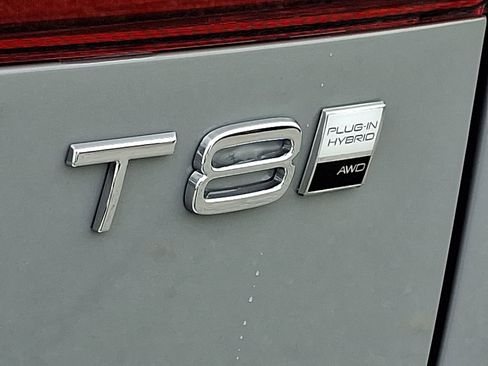 New 2026 Volvo XC60 T8 Ultra w/ Protection Package Premier image 15