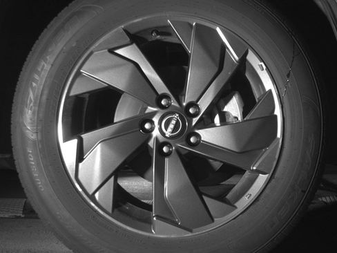 Used 2025 Nissan Rogue SV image 10