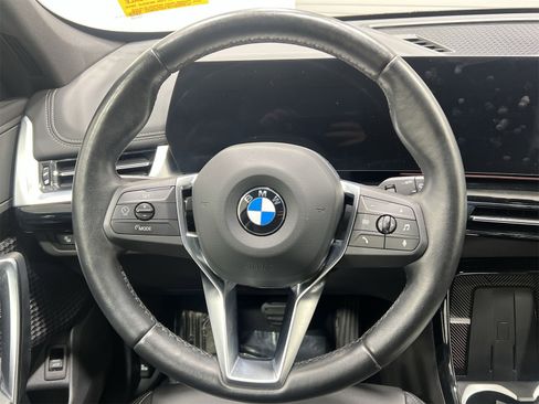 Used 2025 BMW X1 xDrive28i image 14
