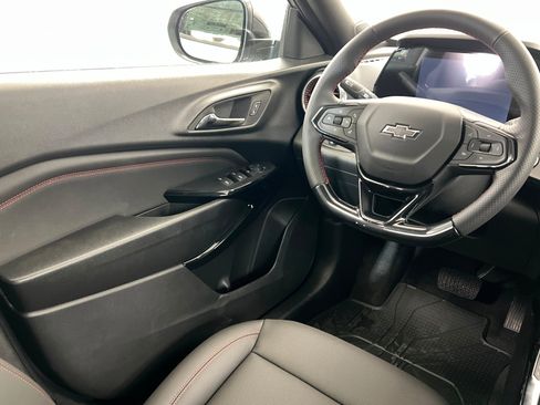 New 2026 Chevrolet Trax RS w/ Sunroof Package FWD image 12