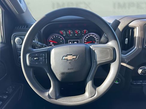 Used 2023 Chevrolet Silverado 1500 Custom image 13