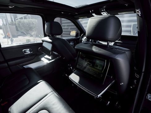 Used 2019 Rolls-Royce Cullinan image 42