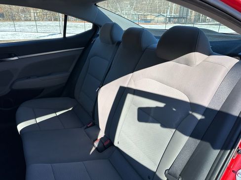 Used 2020 Hyundai Elantra SEL image 24