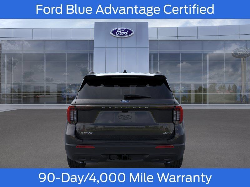 Used 2026 Ford Explorer Active AWD/4WD image 6