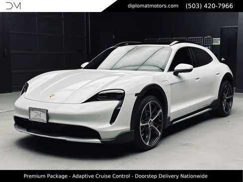 Used 2022 Porsche Taycan 4 Cross Turismo AWD/4WD image 1