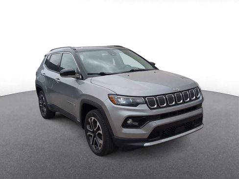 Certified 2022 Jeep Compass Limited AWD/4WD image 2