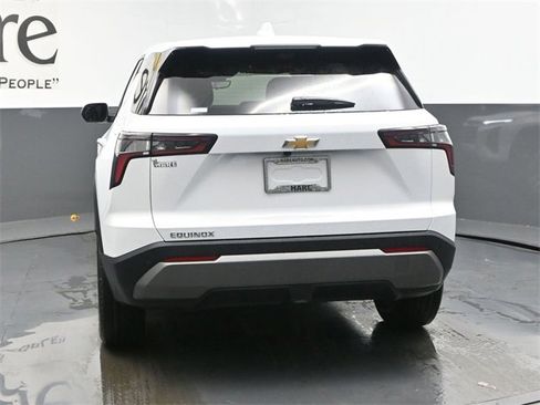 New 2026 Chevrolet Equinox LT w/ Safety and Technology Package image 13