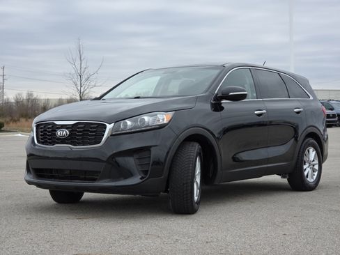 Used 2019 Kia Sorento L image 11