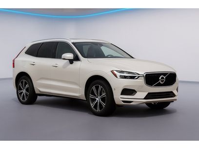 Used 2018 Volvo XC60 T5 Momentum w/ Advanced Package