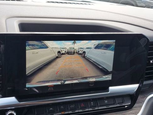 New 2026 GMC Sierra 1500 SLT image 24