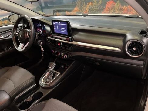 Used 2023 Kia Forte LXS w/ LXS Technology Package image 49