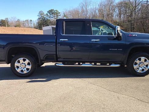 Used 2023 Chevrolet Silverado 2500 LTZ w/ LTZ Plus Package image 18