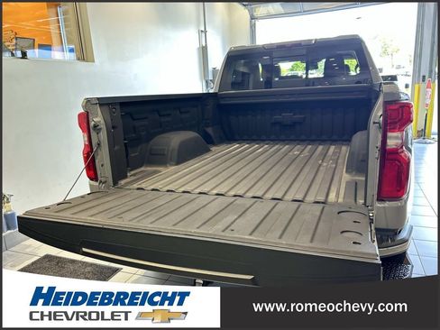 Used 2024 Chevrolet Silverado 1500 RST w/ Convenience Package II AWD/4WD image 15