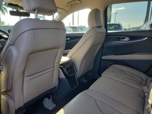 Certified 2022 Lincoln Nautilus FWD w/ Premium Package image 14