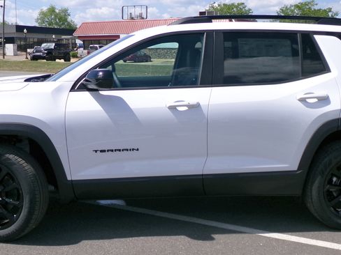 New 2026 GMC Terrain Elevation image 3