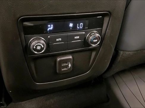Used 2023 Buick Enclave Essence w/ Experience Buick Package AWD/4WD image 34