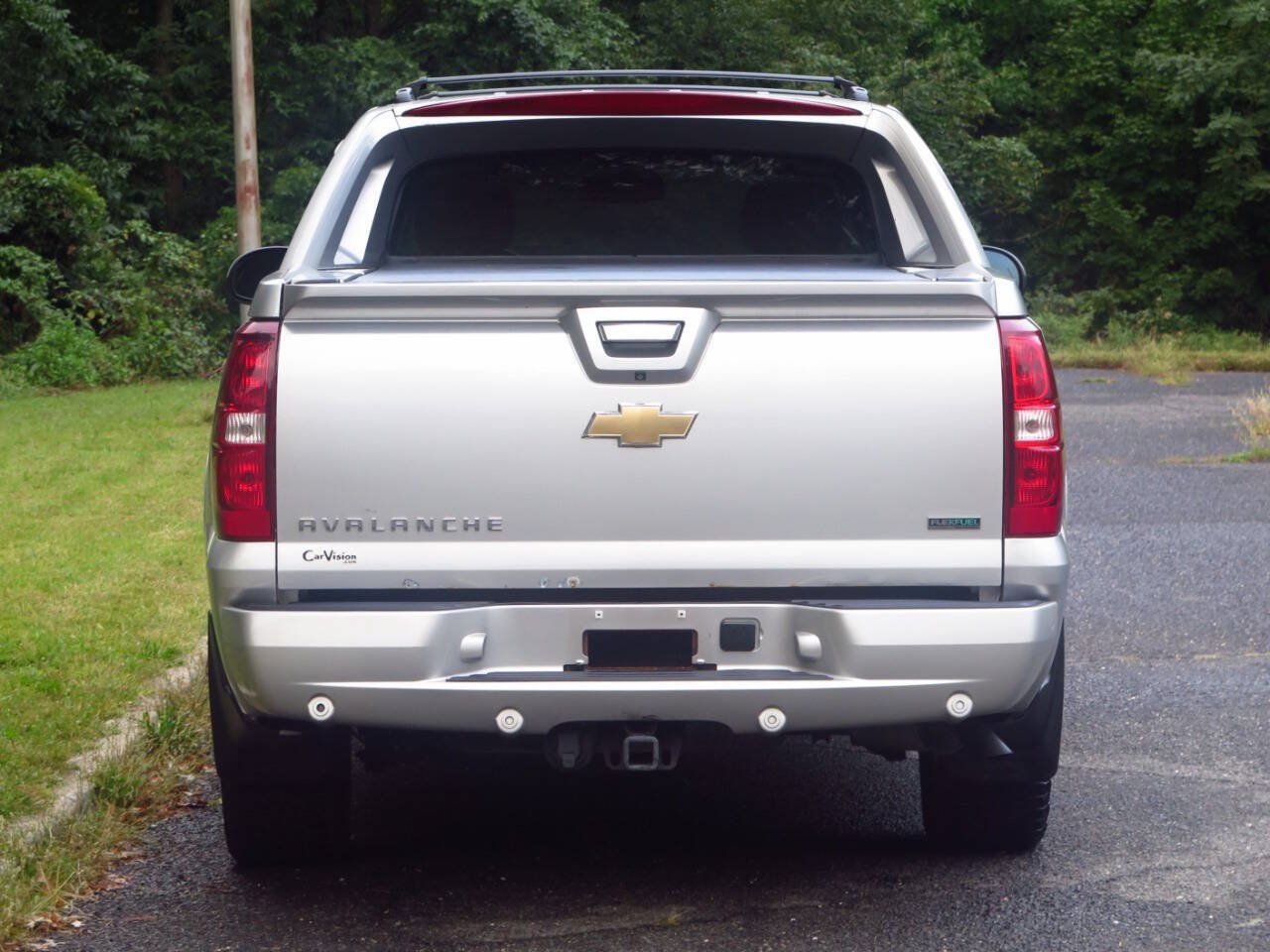 Used 2011 Chevrolet Avalanche LT w/ Luxury Package AWD/4WD image 30