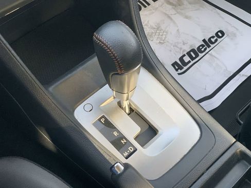 Used 2017 Subaru Crosstrek 2.0i Premium image 13