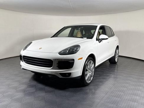 Certified 2018 Porsche Cayenne Platinum Edition AWD/4WD image 1
