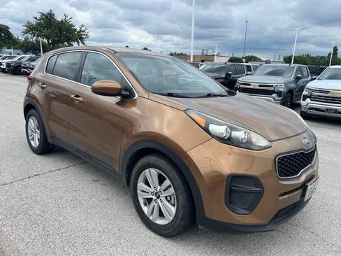 Used 2017 Kia Sportage LX FWD image 1