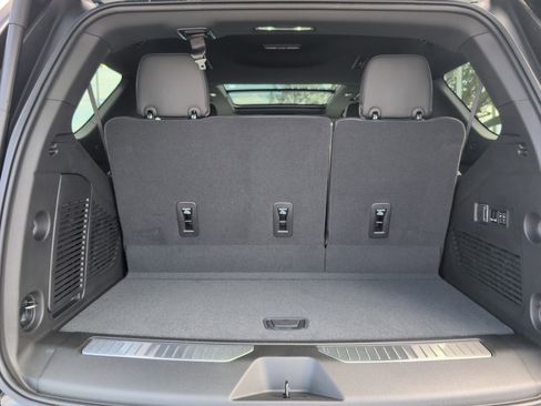 New 2026 Chevrolet Tahoe Premier w/ Sun And Tow Package AWD/4WD image 5