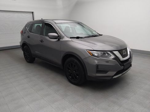 Used 2018 Nissan Rogue S AWD/4WD image 13