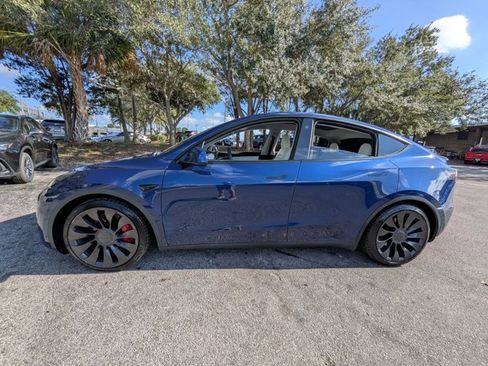 Used 2021 Tesla Model Y Performance image 9