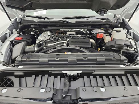 Used 2025 GMC Sierra 2500 AT4 image 16