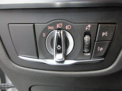 Used 2023 BMW X4 xDrive30i w/ Premium Package AWD/4WD image 16