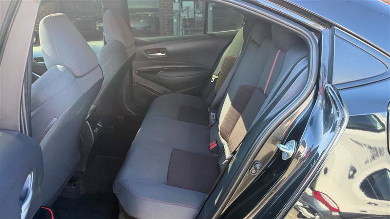 Used 2023 Toyota Corolla SE w/ SE Package FWD image 19