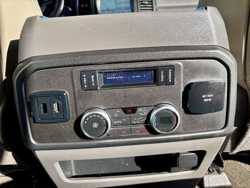 Used 2018 Ford Expedition Max Limited image 40