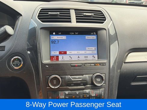 Used 2019 Ford Explorer XLT w/ Equipment Group 202A AWD/4WD image 22